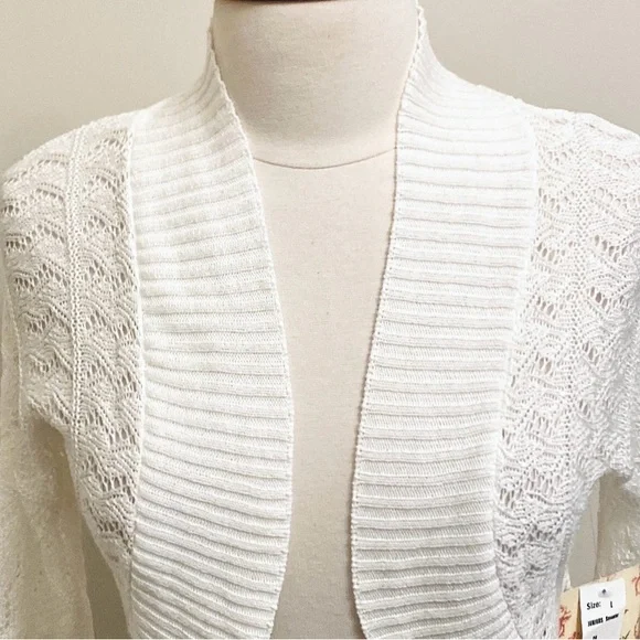 Derek Heart Vintage White Crochet Open Knit Long Sleeve Cropped Cardigan Size L - Picture 2 of 12